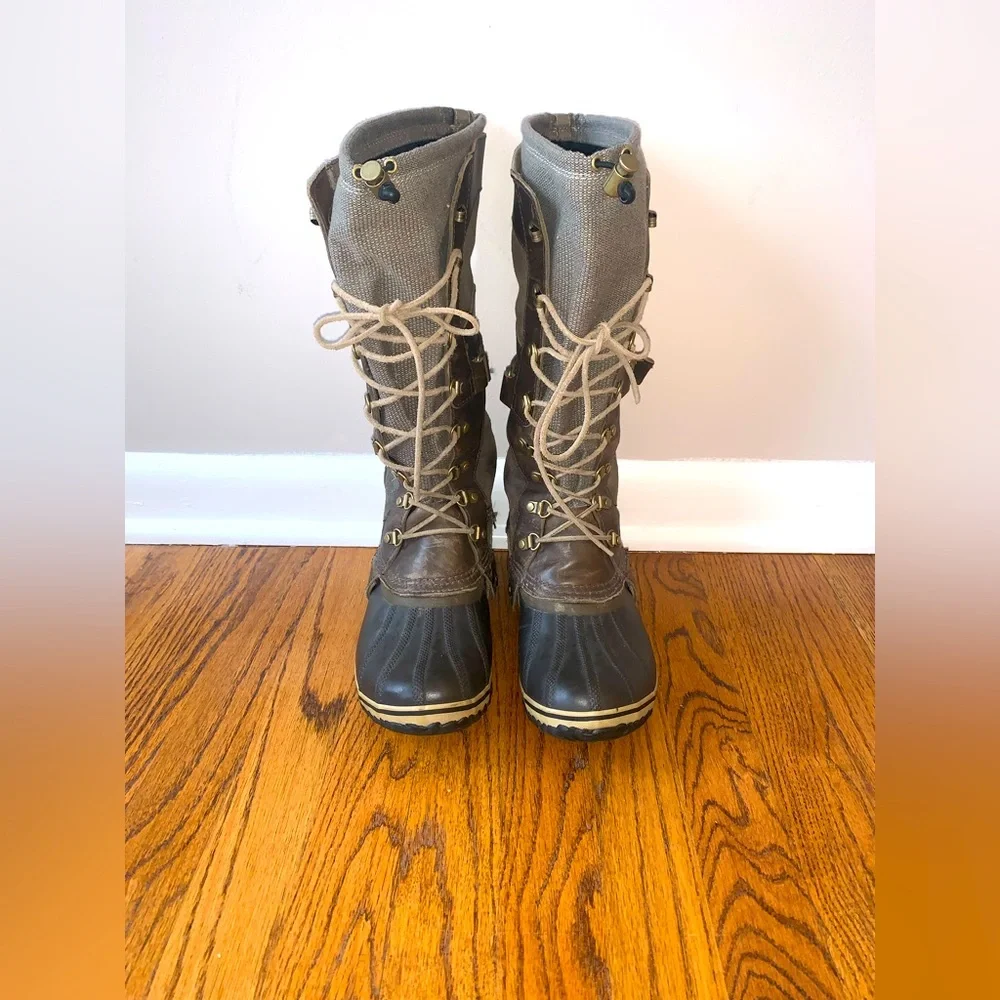 Sorel | Carly Conquest Boots - Picture 1 of 6